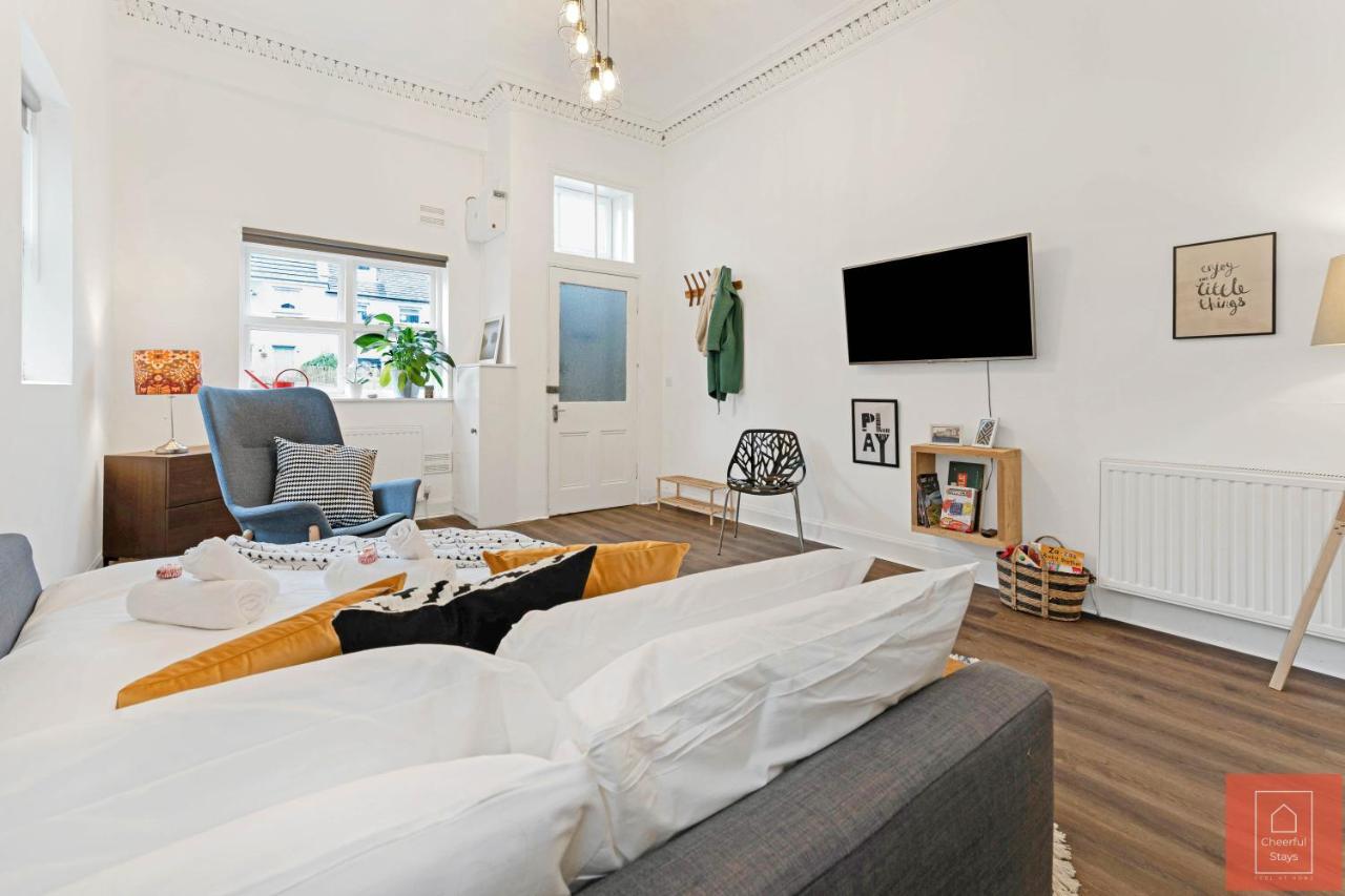 Cheerful Stays: Spacious Flat In Vibrant Leith EDI Exterior photo