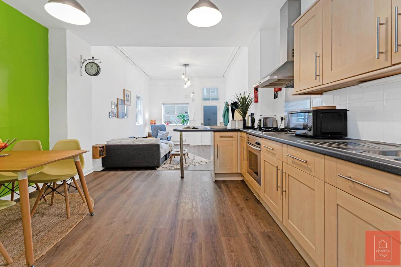 Cheerful Stays: Spacious Flat In Vibrant Leith EDI Exterior photo