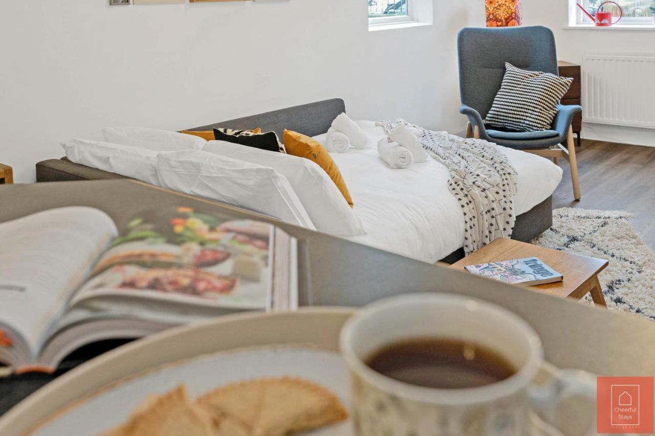 Cheerful Stays: Spacious Flat In Vibrant Leith EDI Exterior photo
