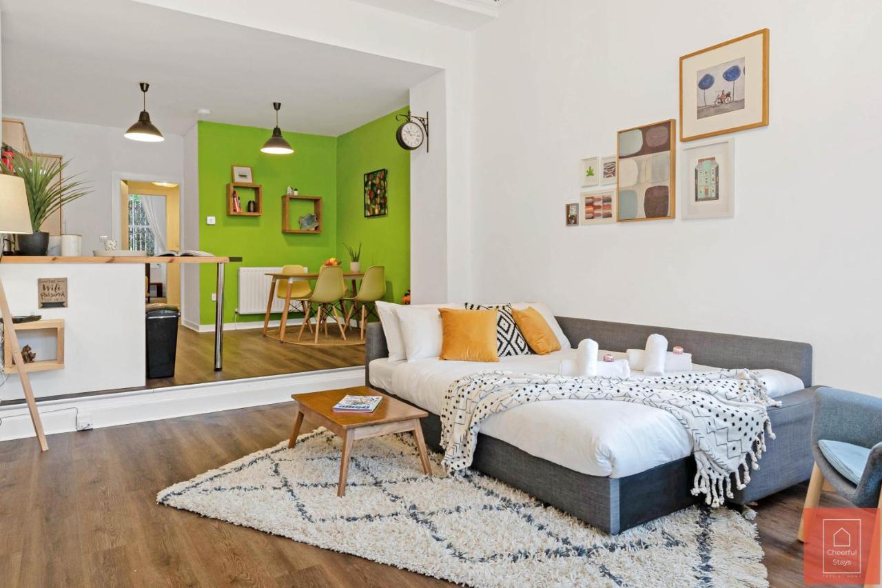 Cheerful Stays: Spacious Flat In Vibrant Leith EDI Exterior photo