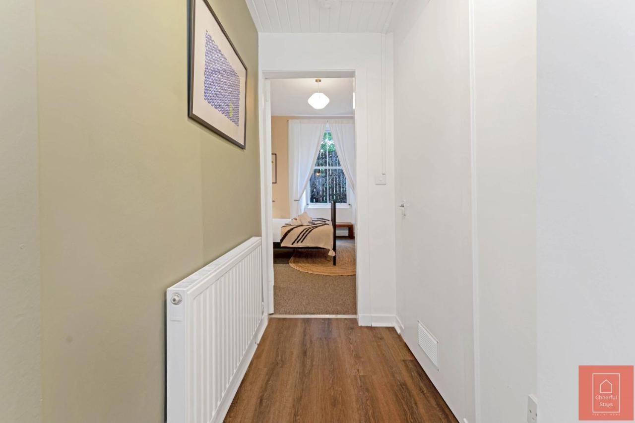 Cheerful Stays: Spacious Flat In Vibrant Leith EDI Exterior photo